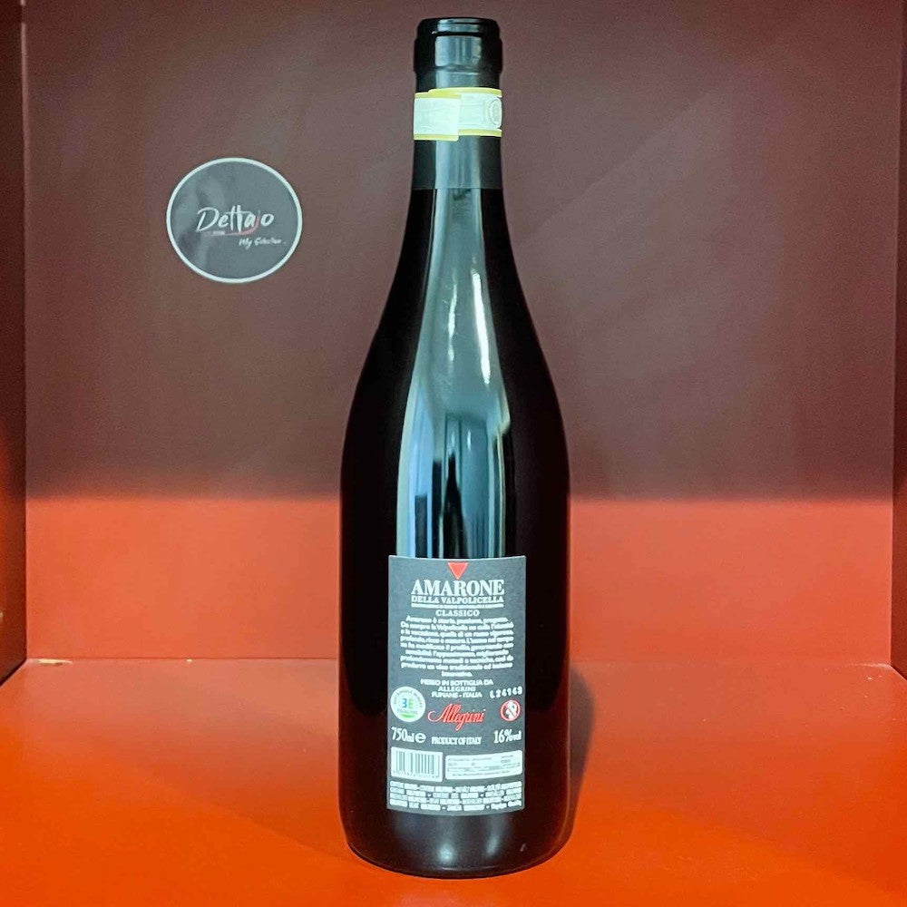 Amarone della Valpolicella Classico D.O.C.G. 2020 Allegrini vista posteriore