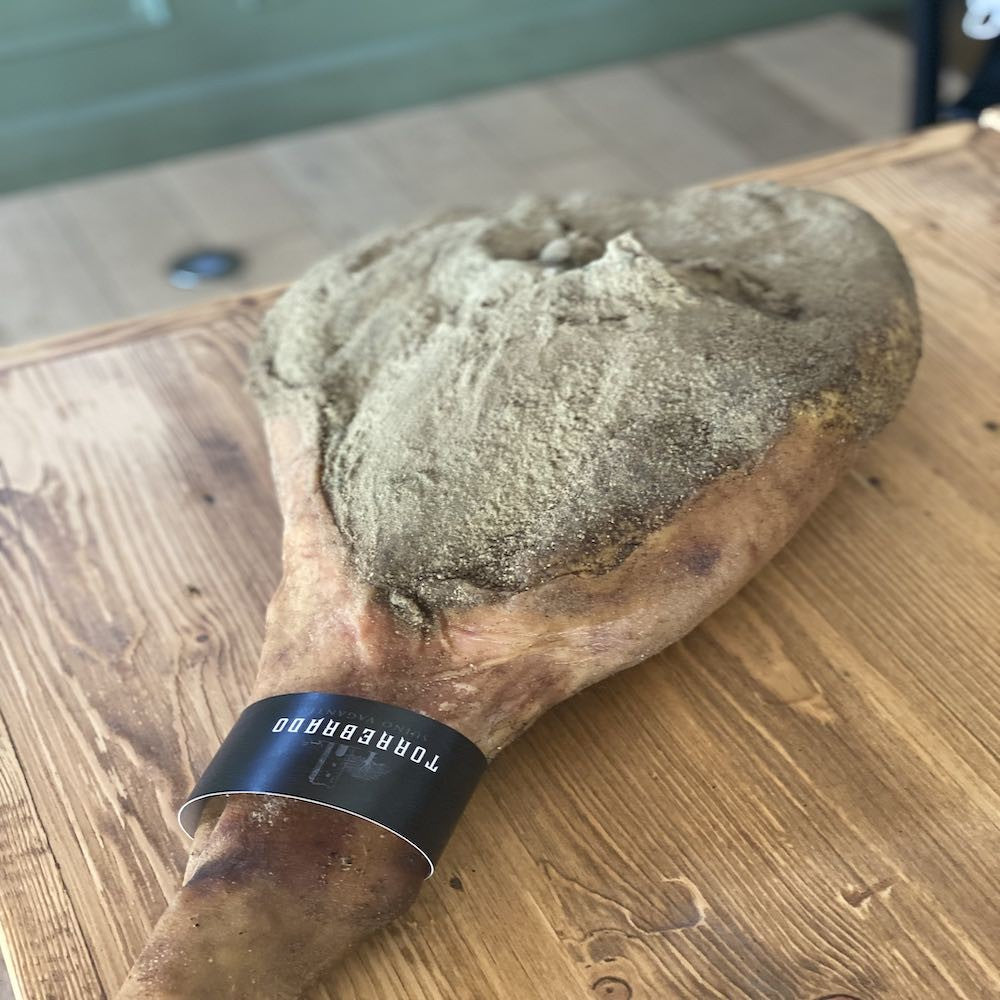 Prosciutto crudo di maiale stagionato Torrebrado