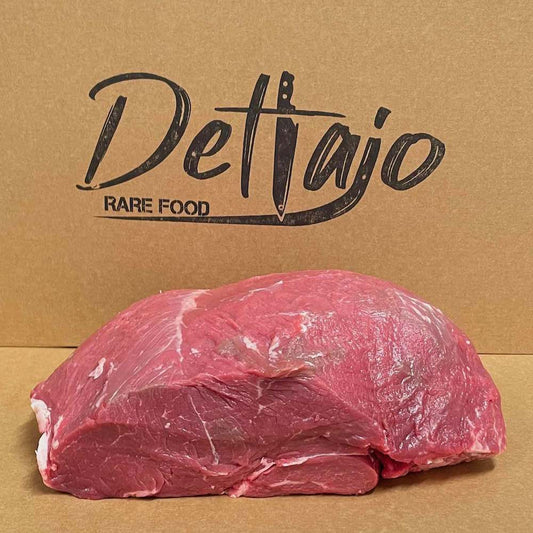 Scamone di bovino adulto vista frontale