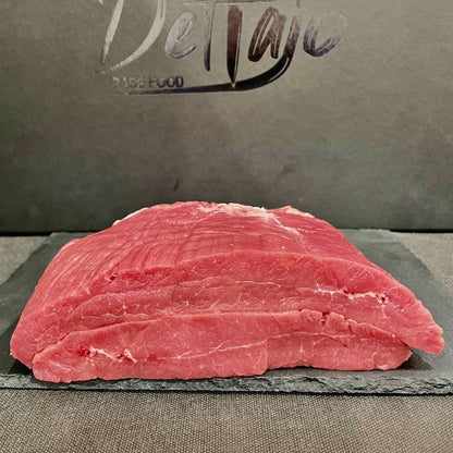 Flank Steak di Vitellone Italiano Blonde d'aquitaine Pantano Carni vista frontale 02