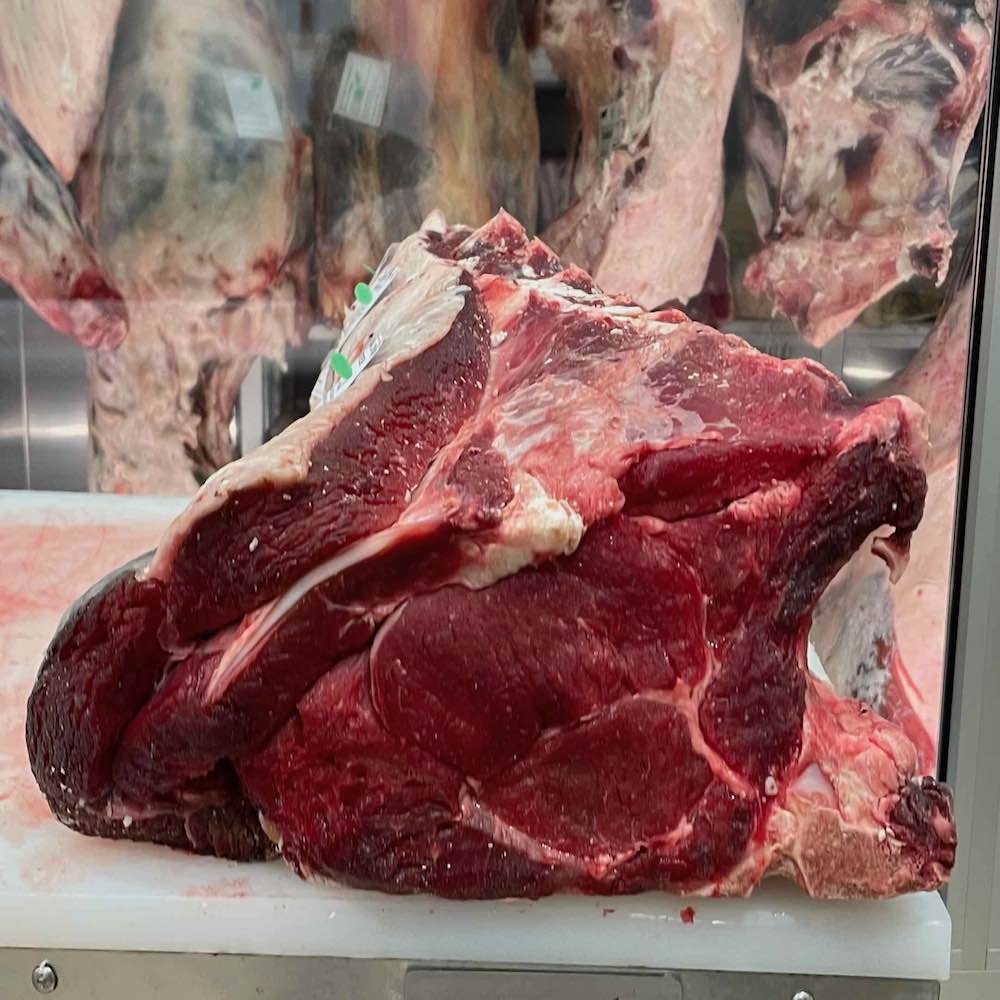 Costata di Castrato di Fassona Piemontese vista frontale