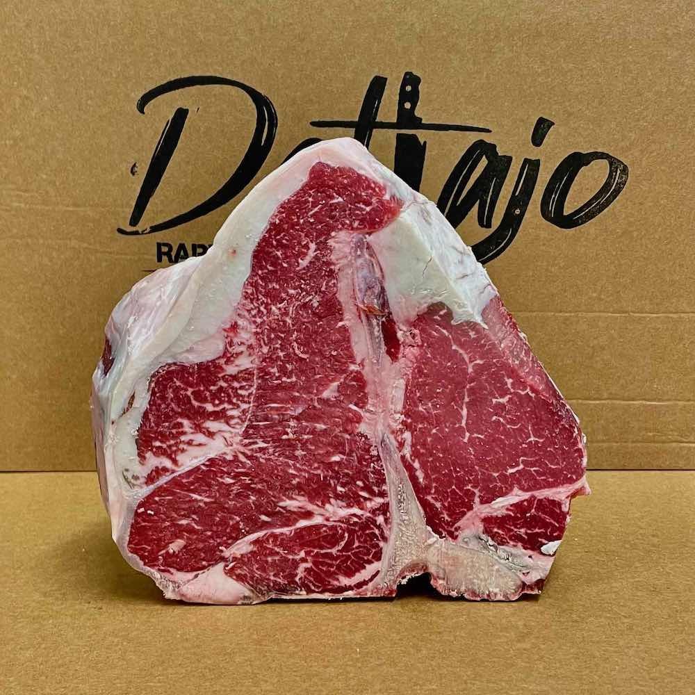 T-bone di Blonde d'aquitaine vista frontale