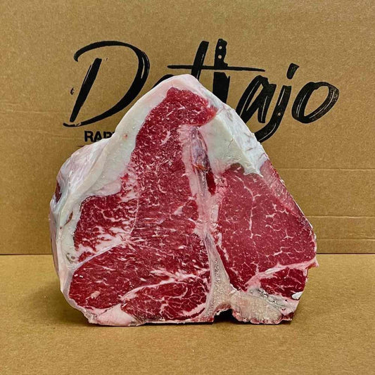 T-bone di Blonde d'aquitaine vista frontale