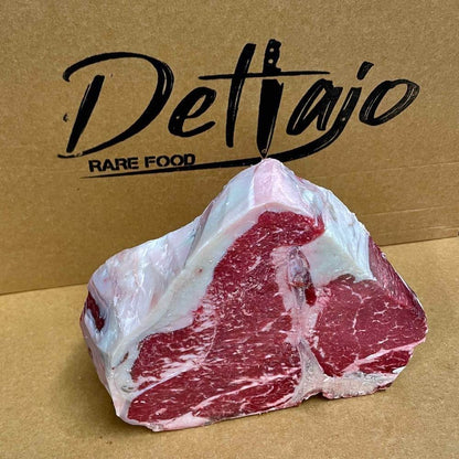 T-bone di Blonde d'aquitaine vista inclinata